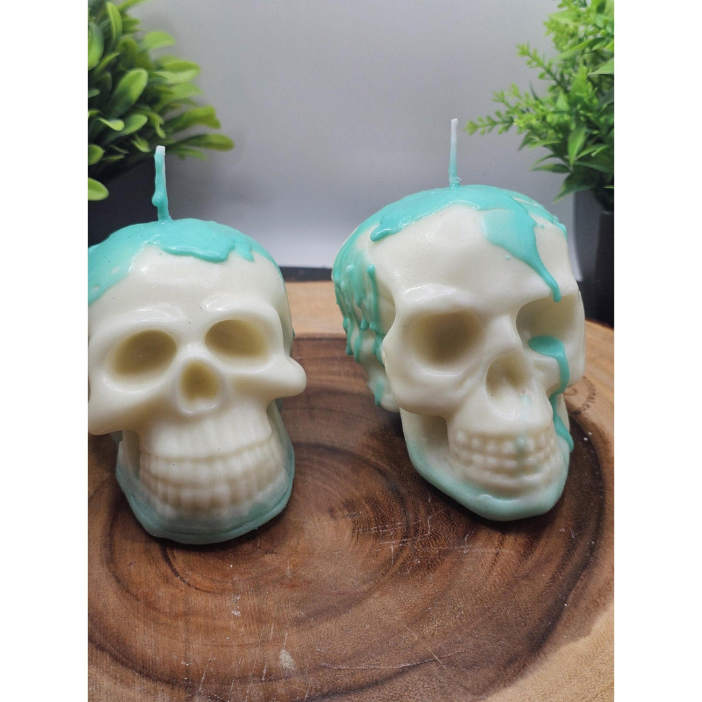 Pair skull candles