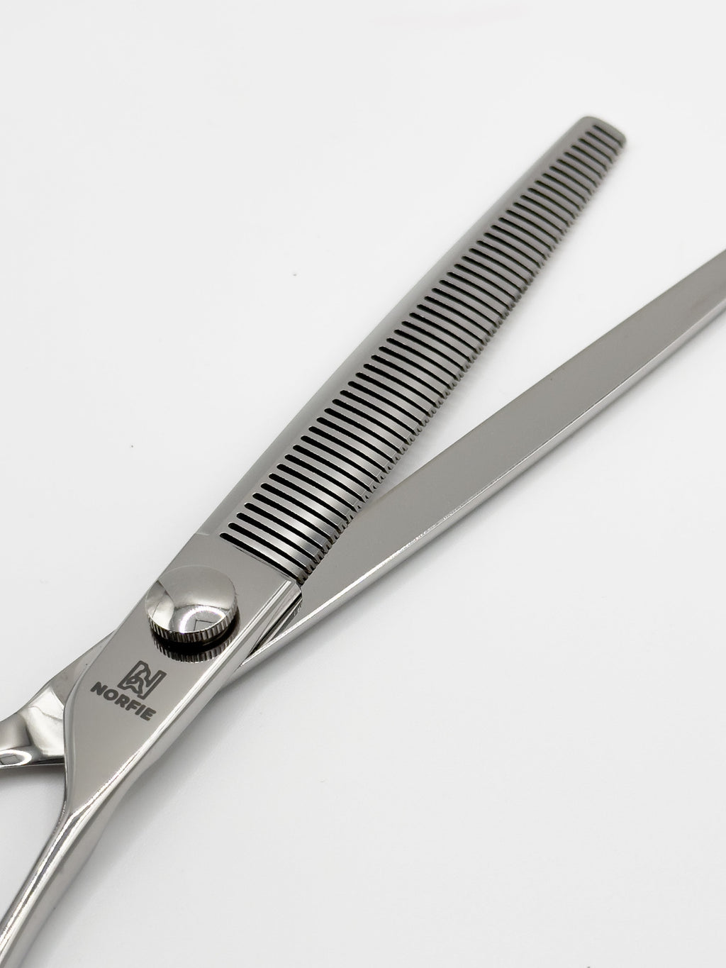 Norfie ProFinish 7” Thinning VG10 Grooming Shear